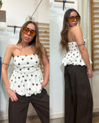 Top bianco a pois marroni con busto elasticizzato e coppe