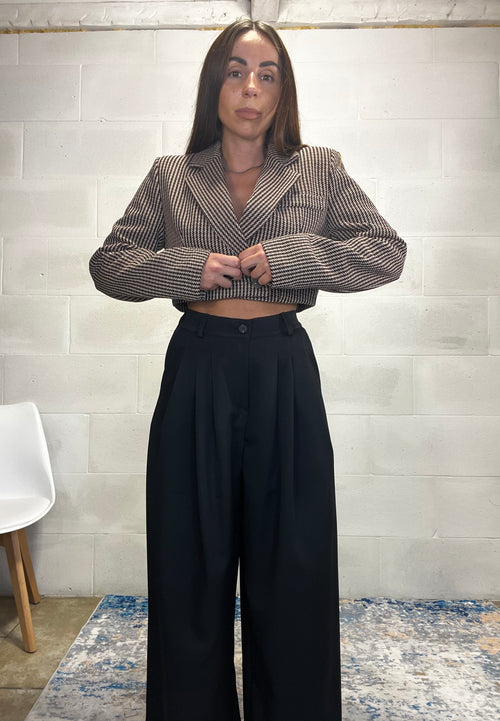 Pantalone con pence neri