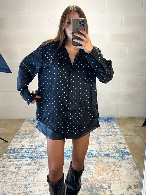 Camicetta satinata pois bianca