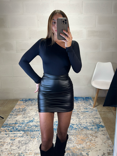 Gonna in ecopelle drappeggio sul retro