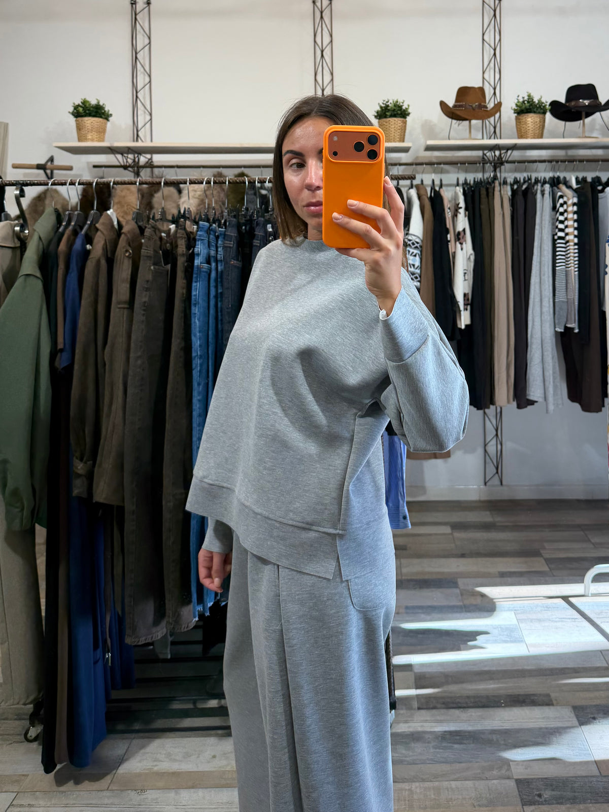 Completo tuta baggy in neoprene grigio