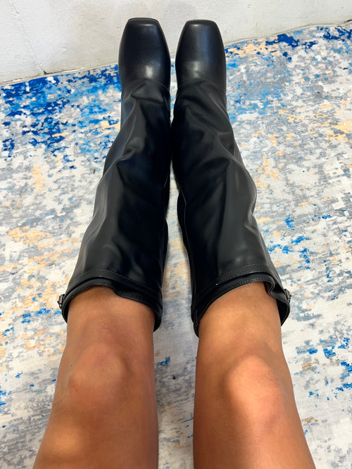 Stivale tacco largo punta quadrata Minerva