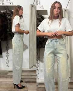 Jeans baggy effetto consumato con strass