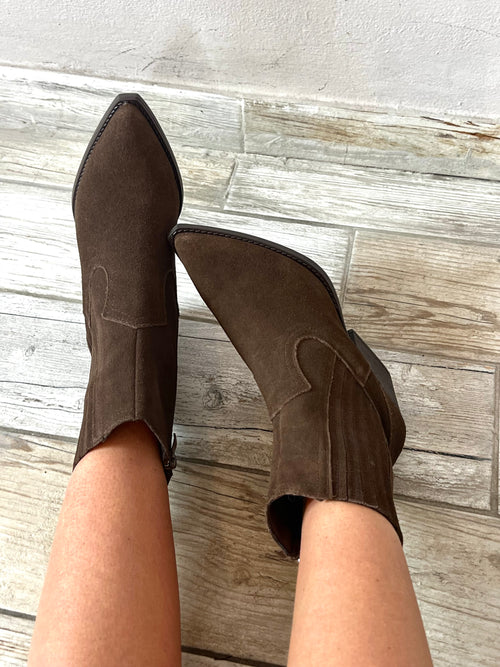 Camperos basso scamosciato marrone in vera pelle