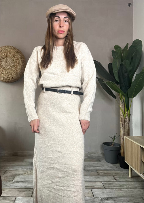 Coordinato pull + gonna ampia con cintura e passanti panna