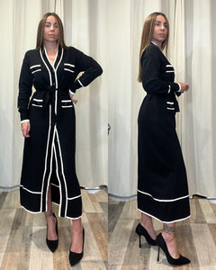 Maxi abito simil lana rasata con bottoni e cintura annodabile