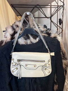 Radio mini bag con tracolla in dotazione bianco sporco (14x23cm)