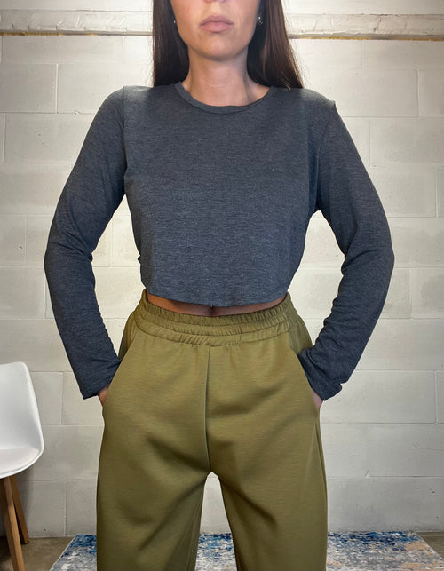 T-shirt crop grigio scuro