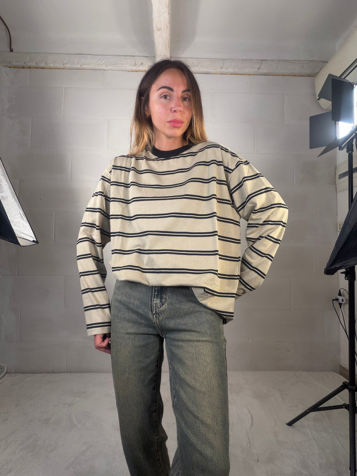 Long Sleeve rigata 95 % cotone tortora colletto effetto strappato
