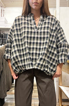 Blusa “Ikea” in flanella over verde militare/nera