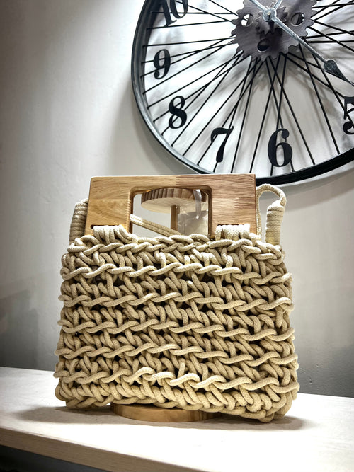 Borsa Cuba in corda con tracolla e manico in legno color panna