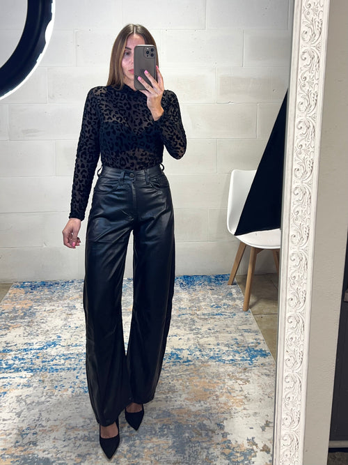 Pantalone baggy in ecopelle