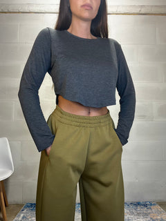 T-shirt crop grigio scuro