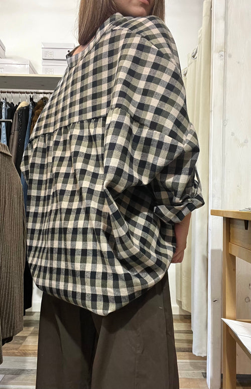 Blusa “Ikea” in flanella over verde militare/nera