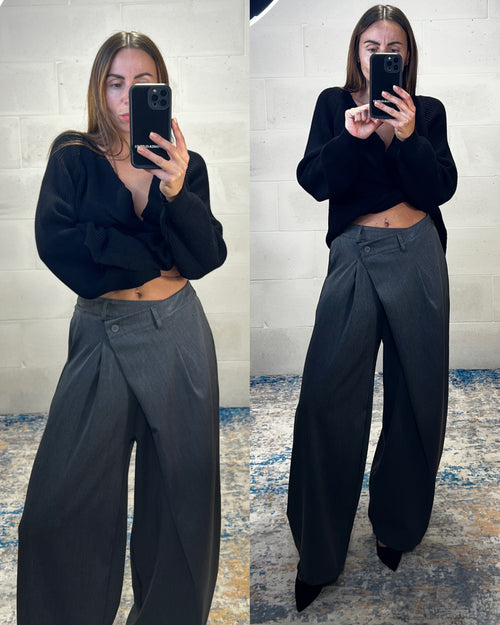 Pantalone a portafoglio grigio con elastico in vita sul retro