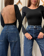 Body elasticizzato nero maxi scollo sul retro