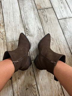 Camperos basso scamosciato marrone in vera pelle