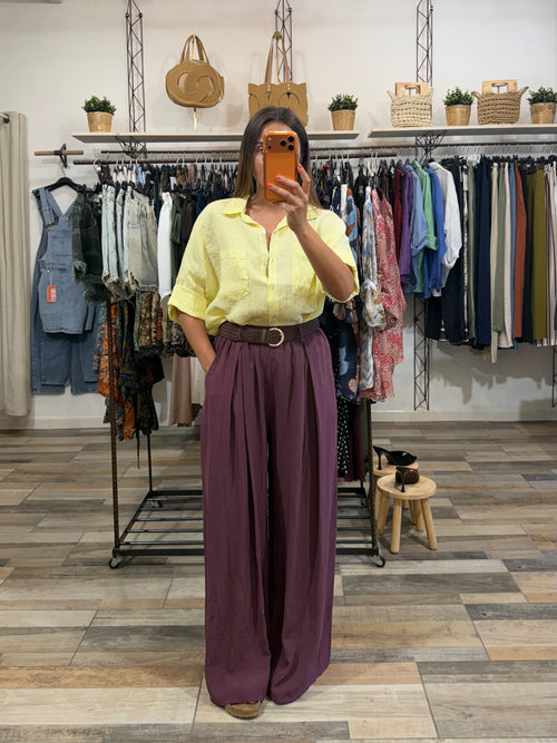 Pantalone in Tencel con pence e cintura prugna