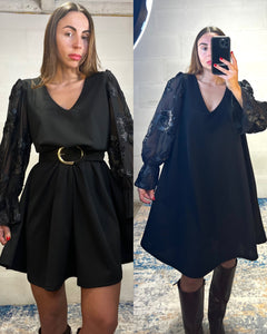 Vestito ampio manica velata