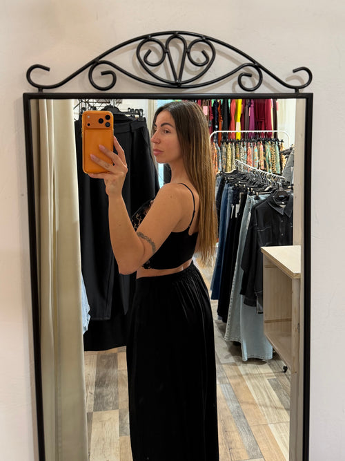 Top in pizzo con spalline regolabili nero
