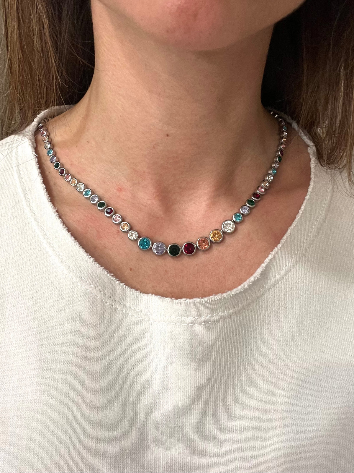 Collana Tennis a base argentata con pietre colorate a sfere più grandi
