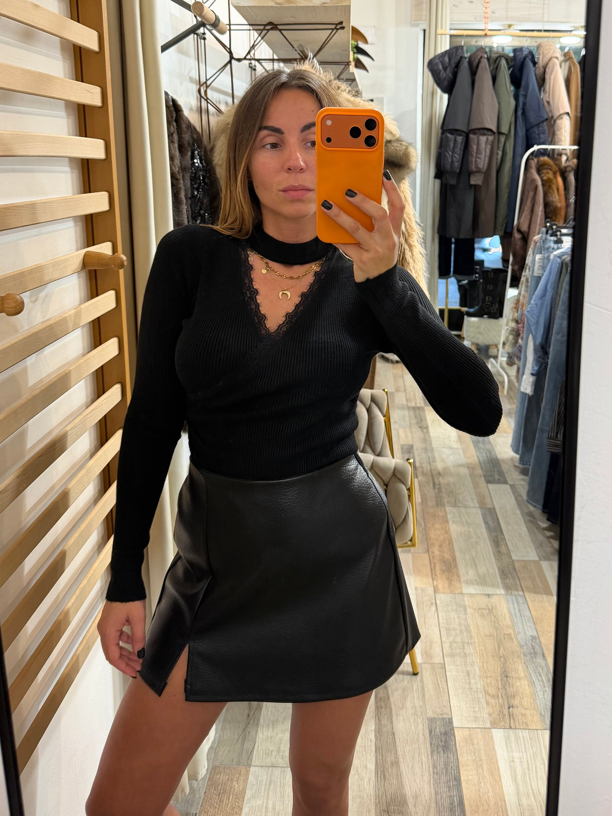 Pull choker inserto pizzo nero