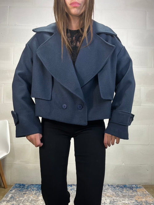 Cappotto corto “Eleganza senza tempo” blu