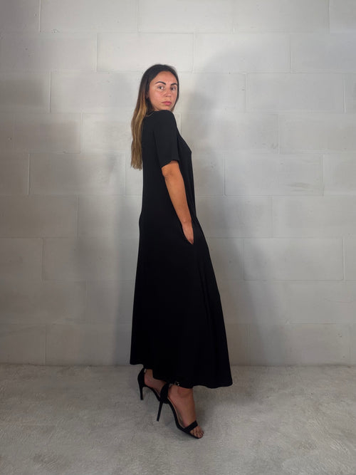 Maxi abito t-shirt in viscosa “per tutte le taglie” nero