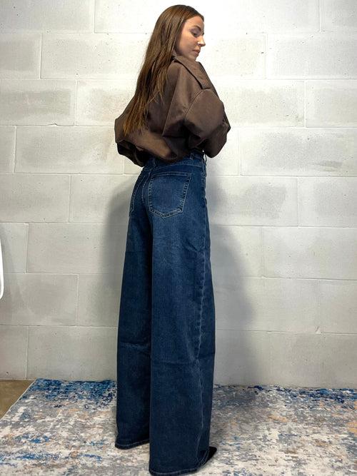 Jeans a portafoglio modello a palazzo