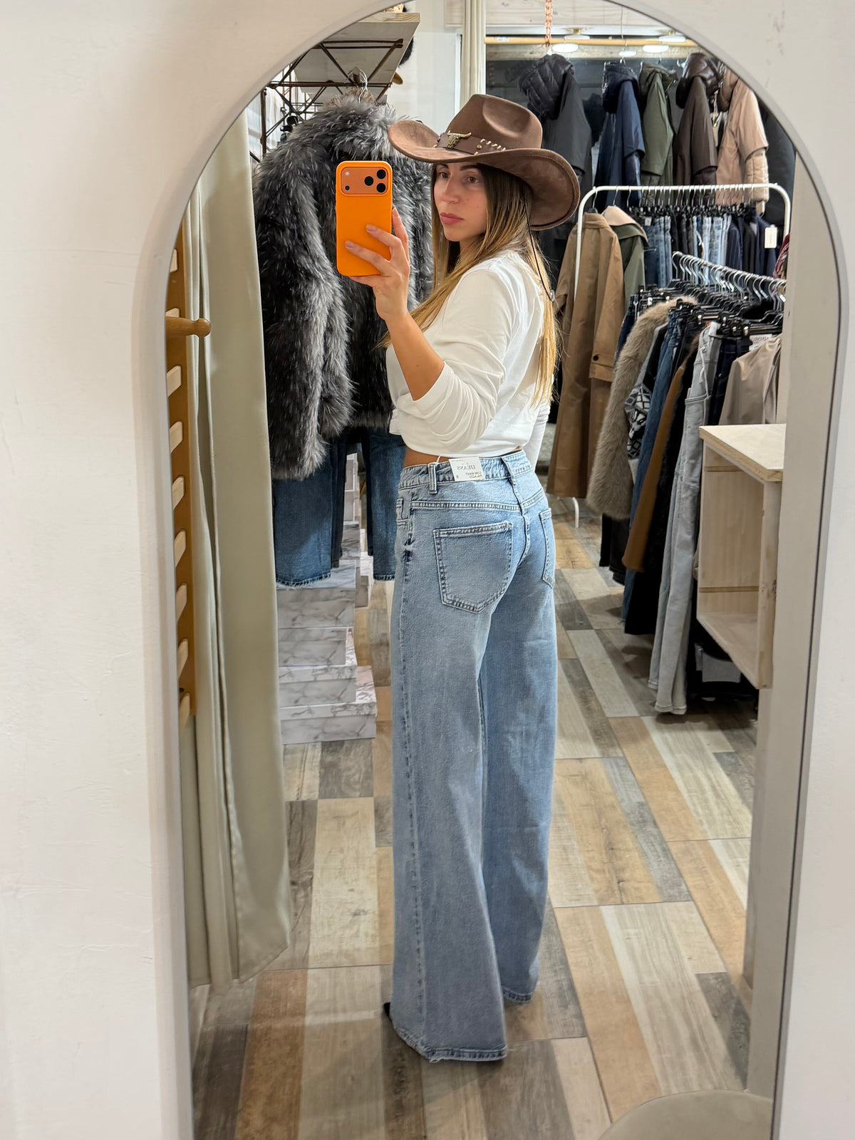 Denim vita bassa lavaggio chiaro a palazzo