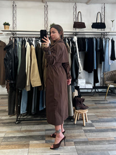 Trench lungo marrone