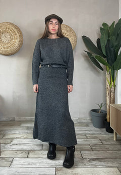 Coordinato pull + gonna ampia con cintura e passanti grigio
