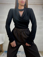 T-shirt choker scollo morbido