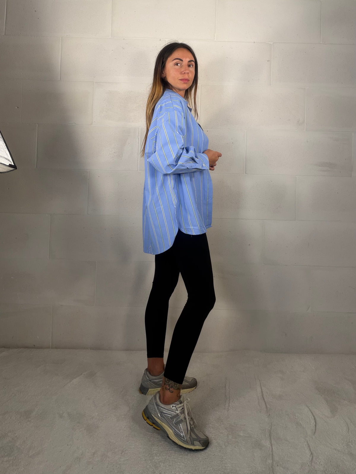 Camicia in 95% cotone over base azzurra riga verde