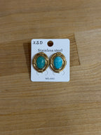 Orecchini stile vintage dorati con pietra turchese