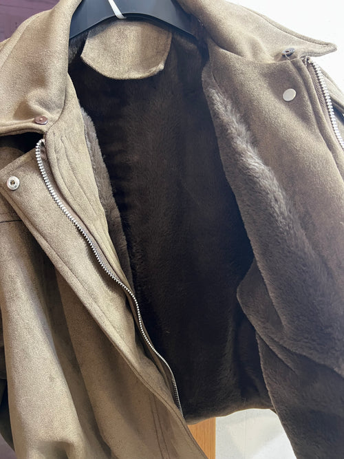 Bomber in ecocamoscio interno imbottito in ecopelliccia