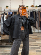Camicione over in denim spacchi laterali più lungo sul retro nero
