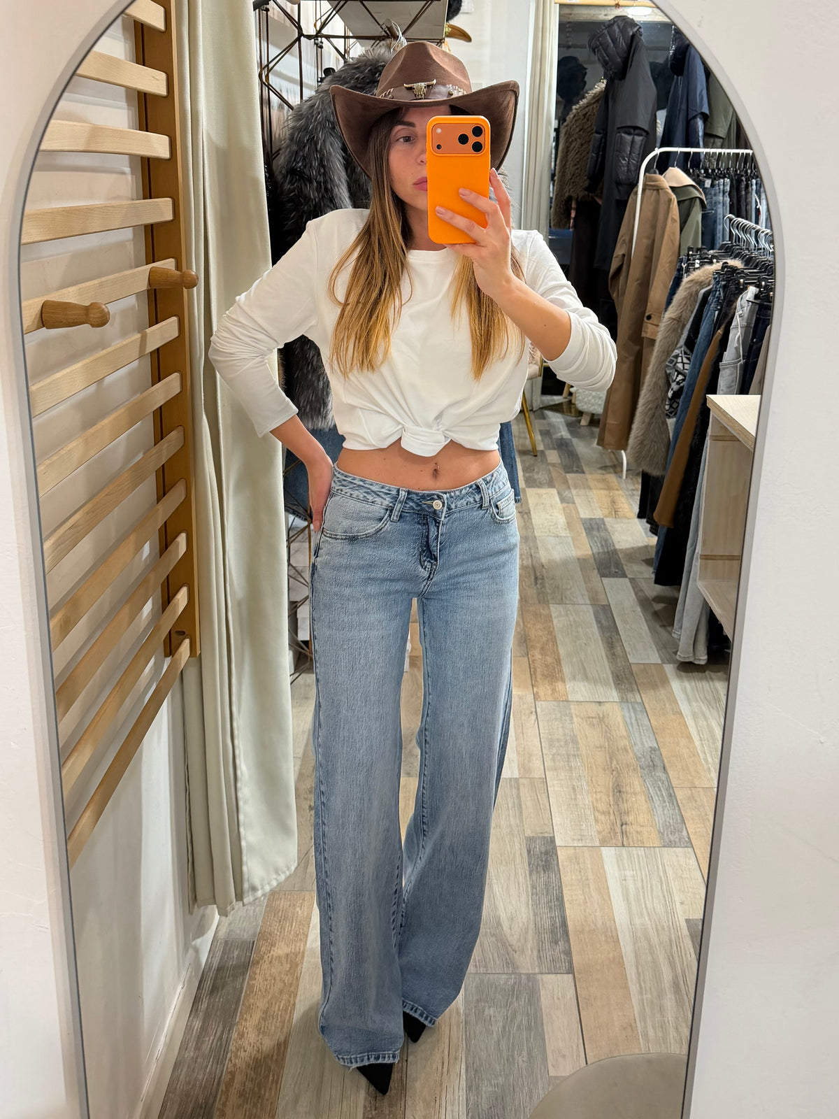 Denim vita bassa lavaggio chiaro a palazzo
