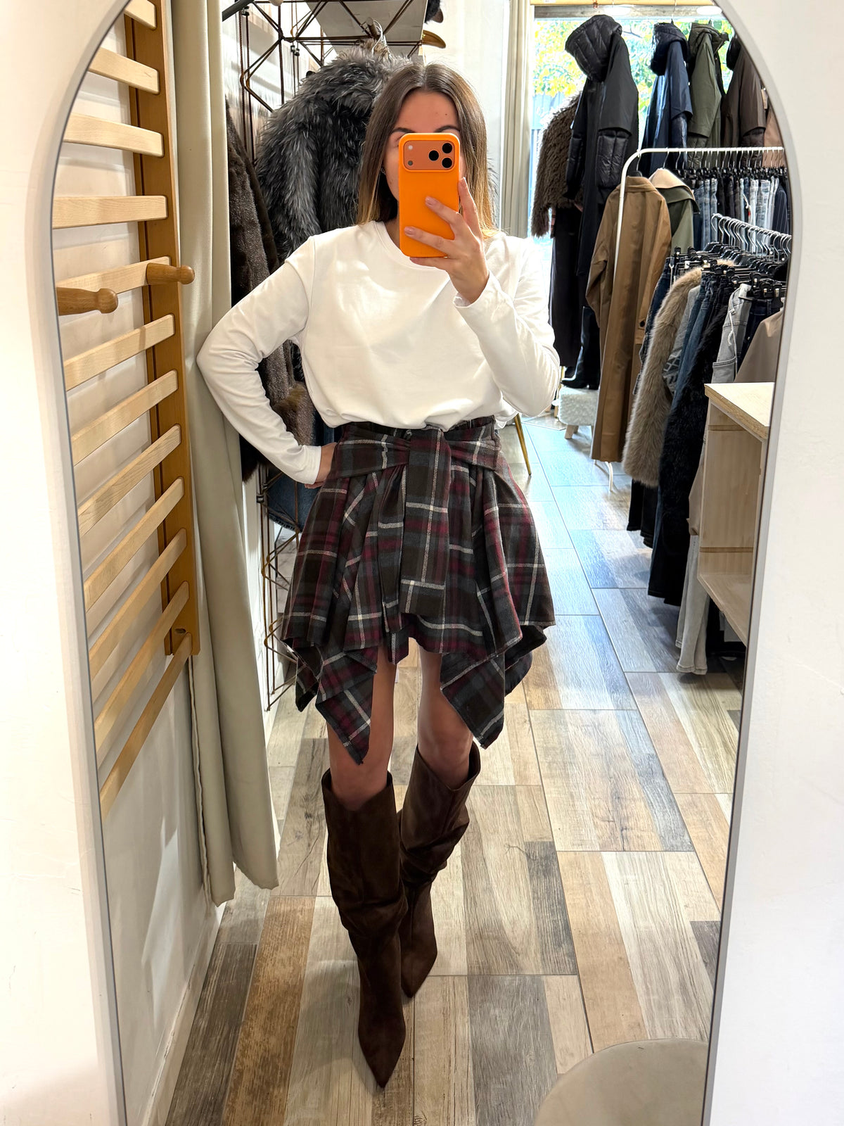 Gonna tartan in flanella asimmetrica con nodo frontale marrone dettagli bordeux ￼