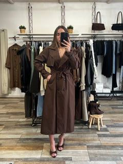 Trench lungo marrone