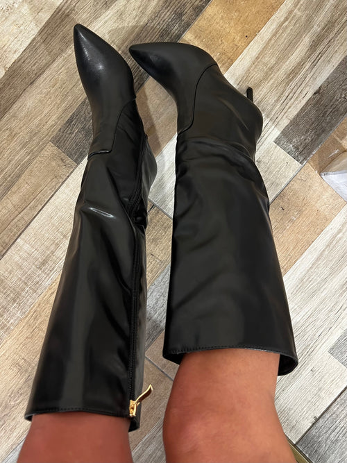 Stivale Fendy in ecopelle nero