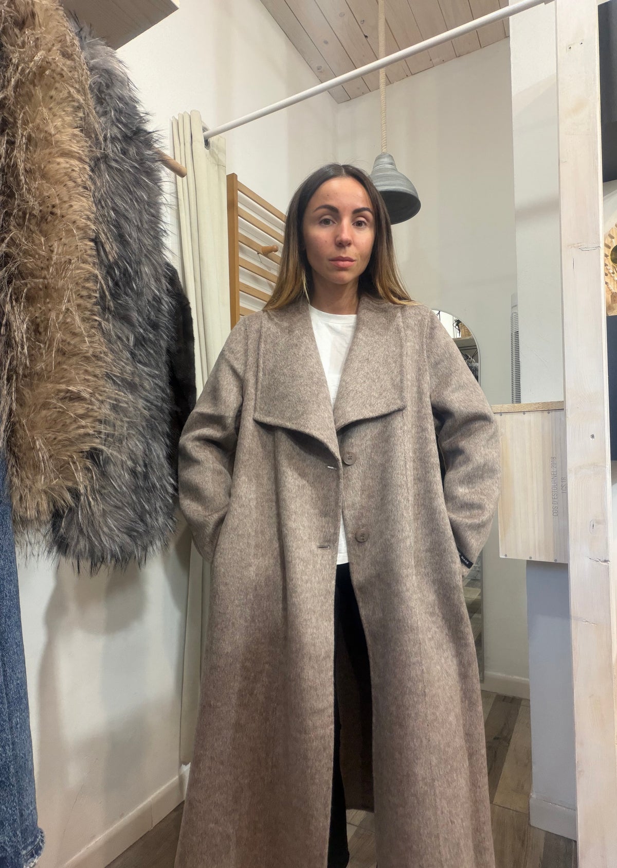 Cappotto in 70% lana Hand made beige