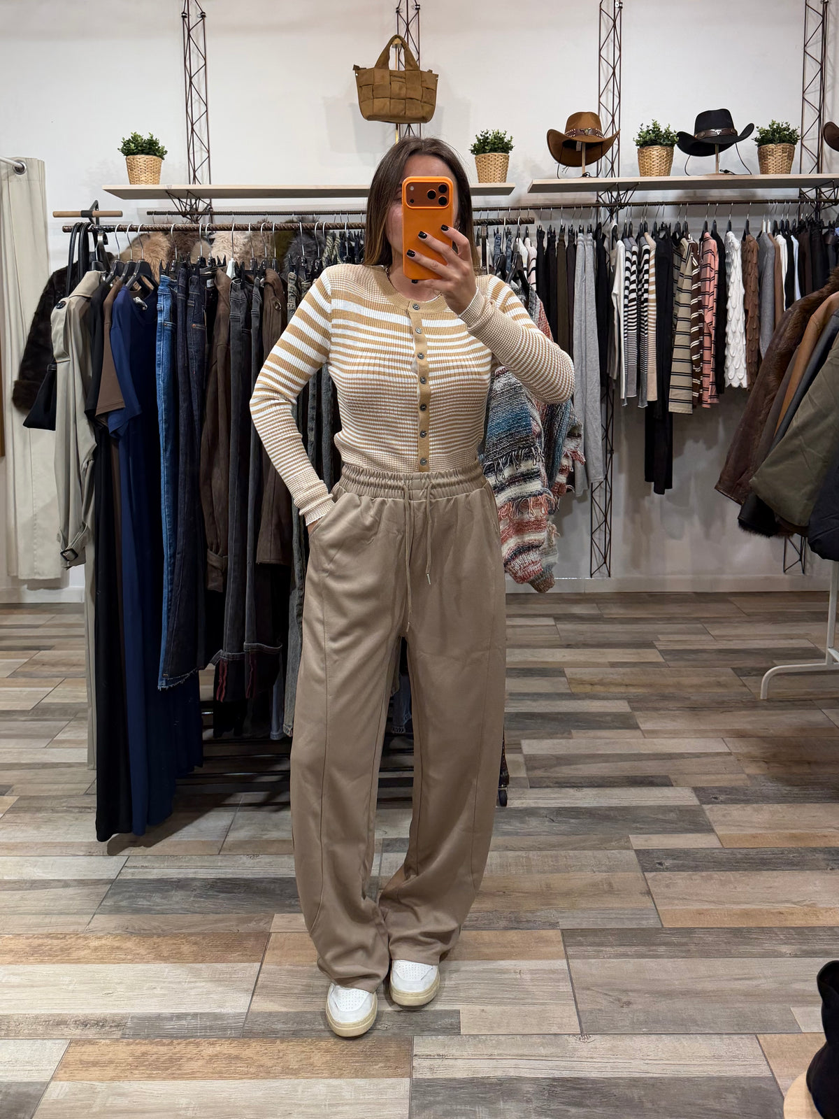 Pantatuta baggy beige