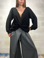 Pull incrociato nero