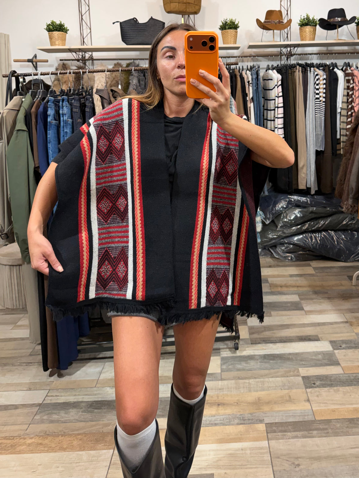 Poncho in 100% viscosa Santa Fe nero
