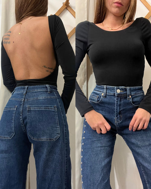 Body elasticizzato nero maxi scollo sul retro
