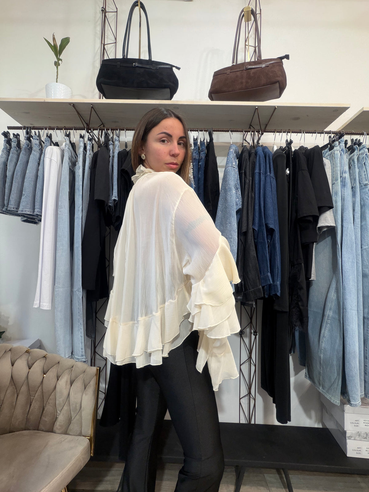 Blusa velata panna manica a pipistrello