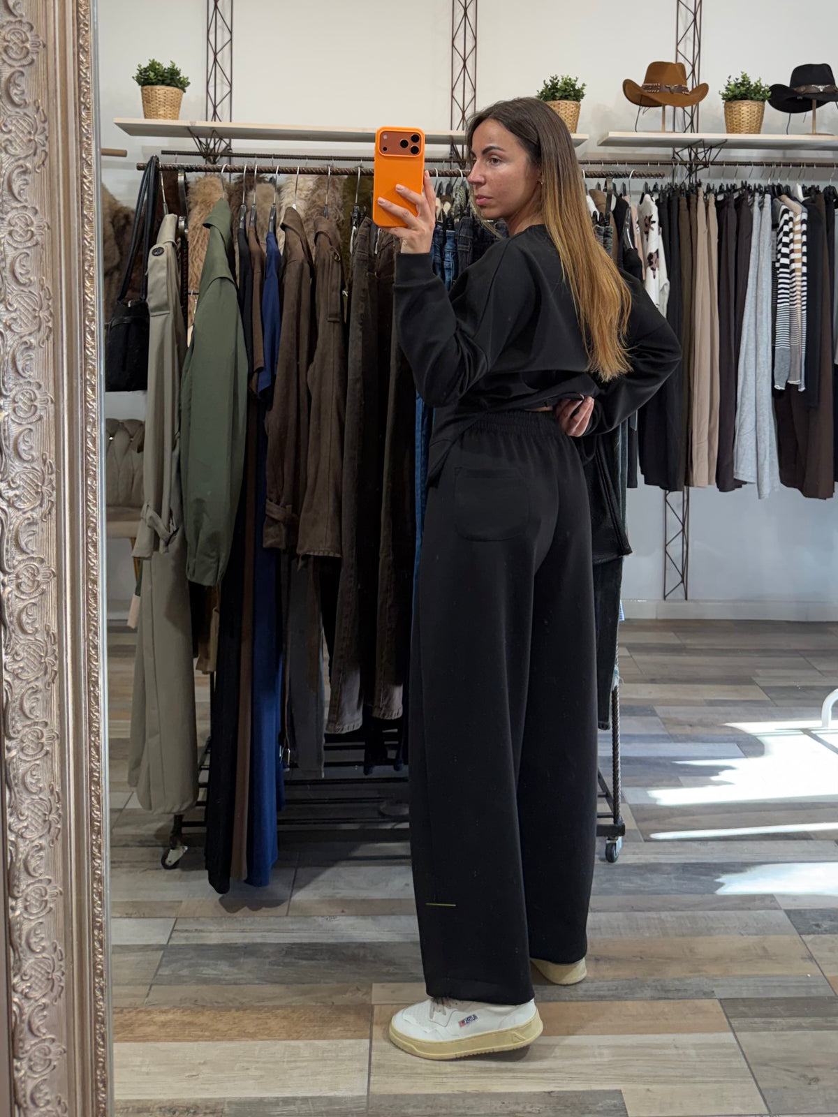 Completo tuta baggy in neoprene nero