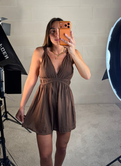 Tutina Arya marrone
