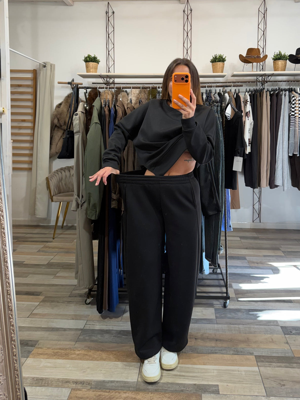 Completo tuta baggy in neoprene nero